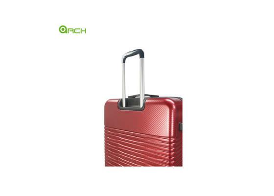 Ruime harde bagage met dubbelspinnerwielen